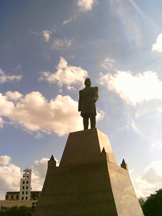 Khedive Esmail statue